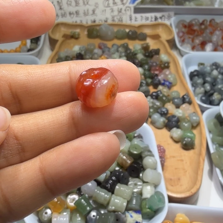 和田玉未镶嵌珠宝半成品