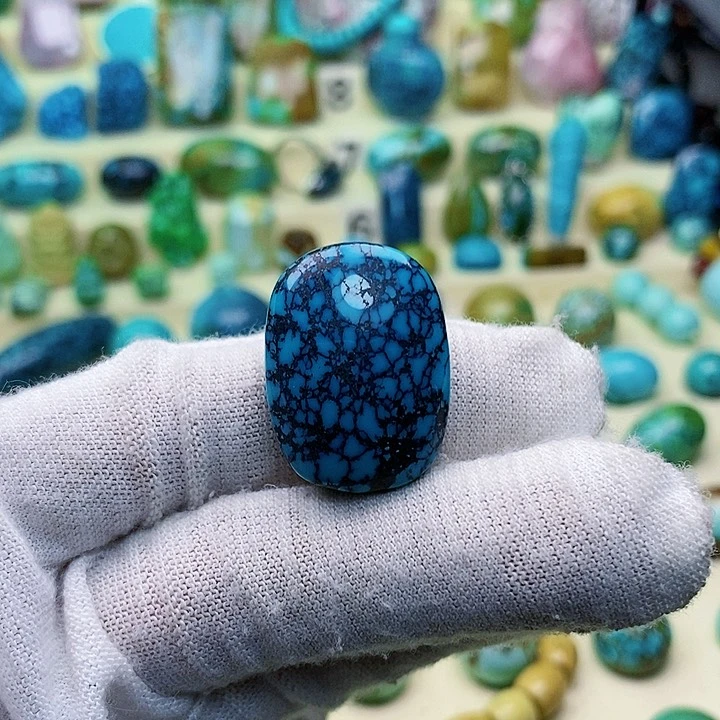 绿松石配饰未镶嵌