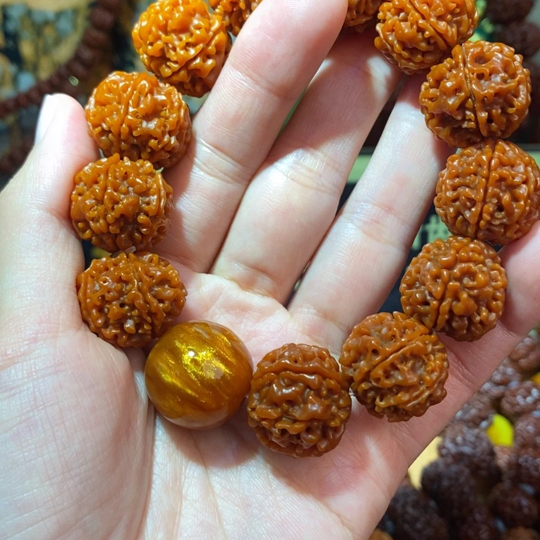 金刚菩提手串602无尘。  