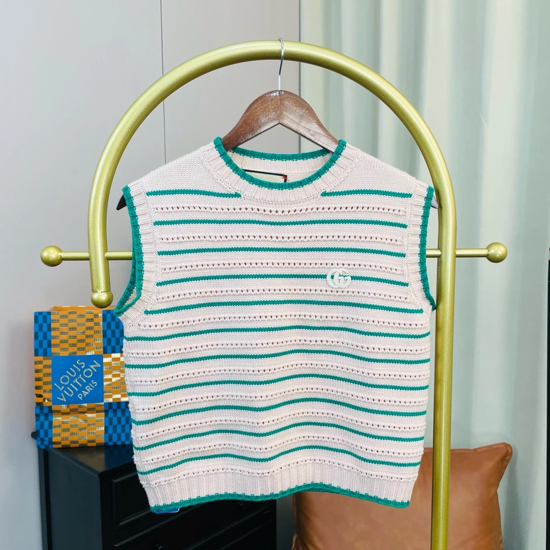 全新未使用 GUCCI/古驰  条纹小logo马甲 L码