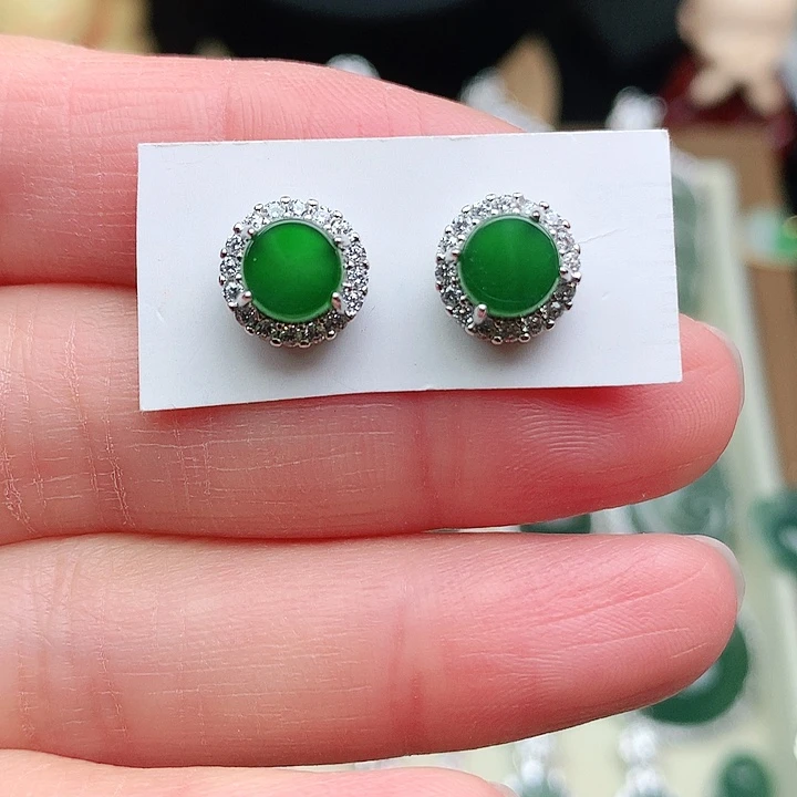 颈饰未镶嵌翡翠吊坠