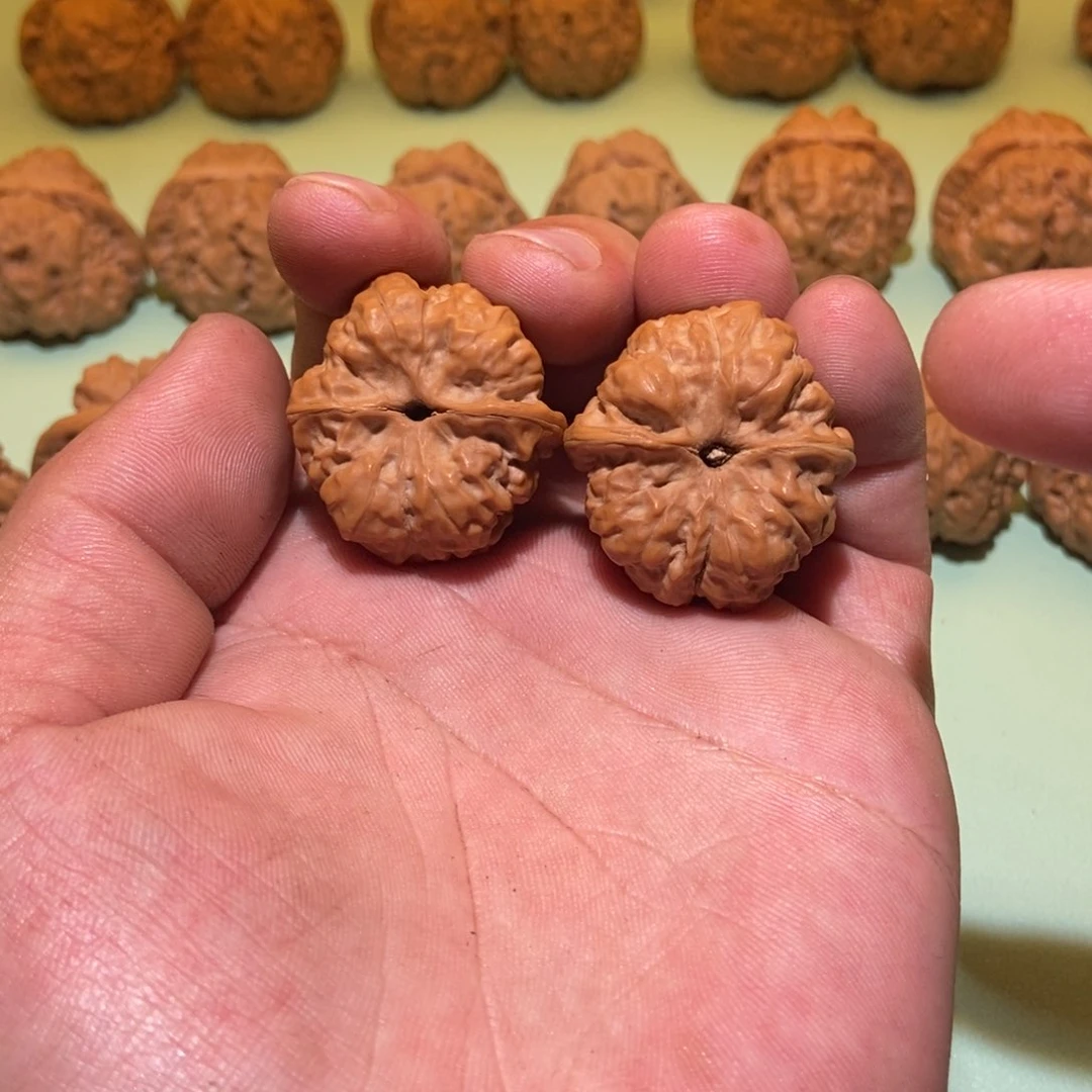 文玩核桃吊坠❤️**蛤蟆头32全品