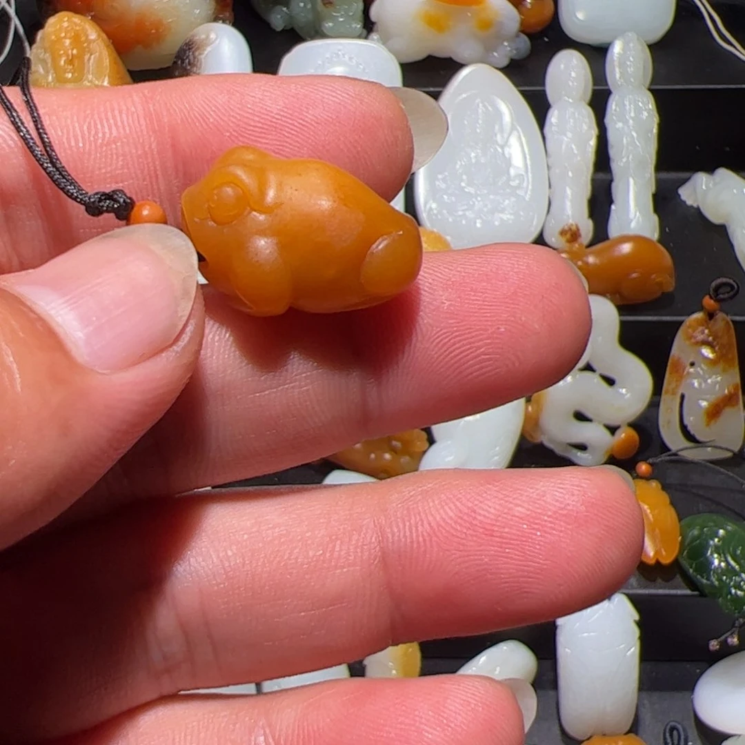 和田玉挂件未镶嵌