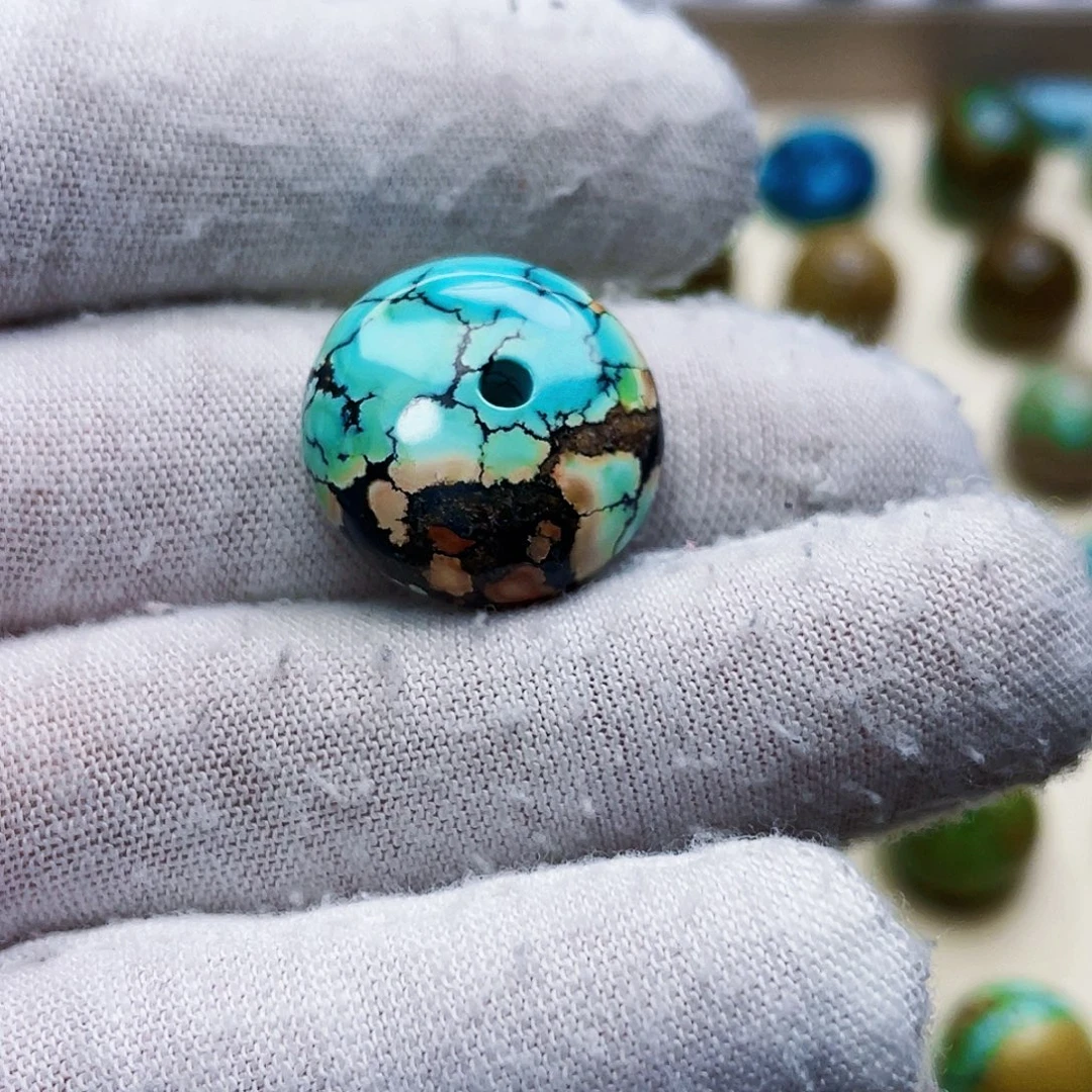 绿松石未镶嵌饰品