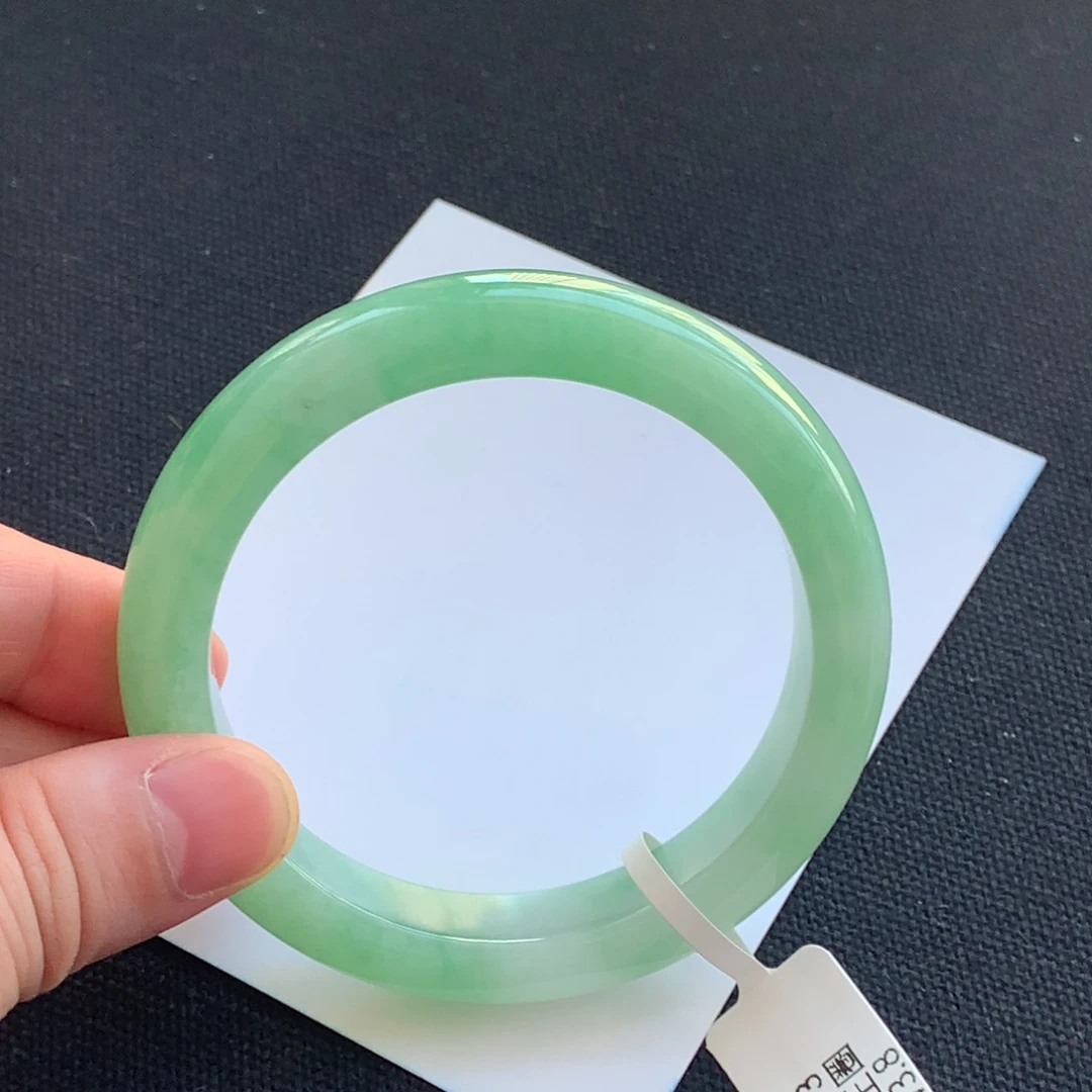 翡翠未镶嵌手镯32号