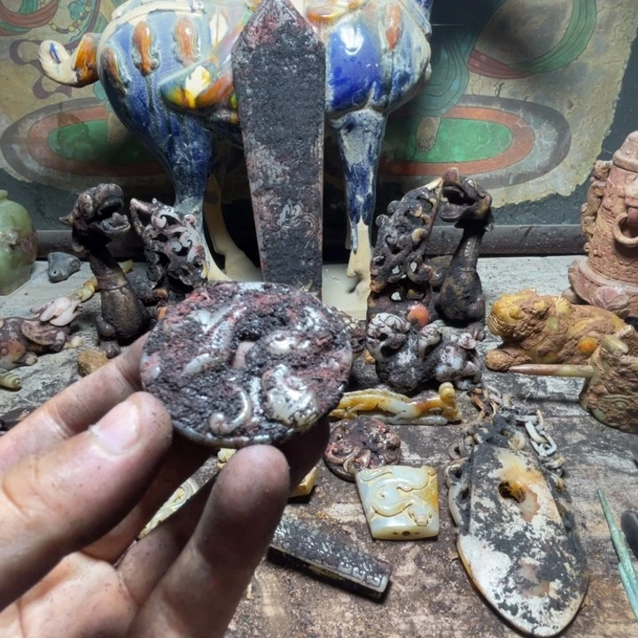 奇***品和田玉（糖玉）未镶嵌颈饰