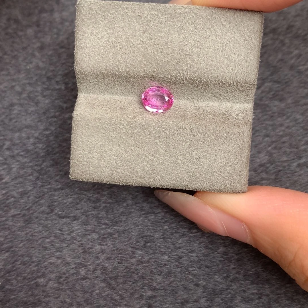 裸石蓝宝石粉蓝宝0.68ct