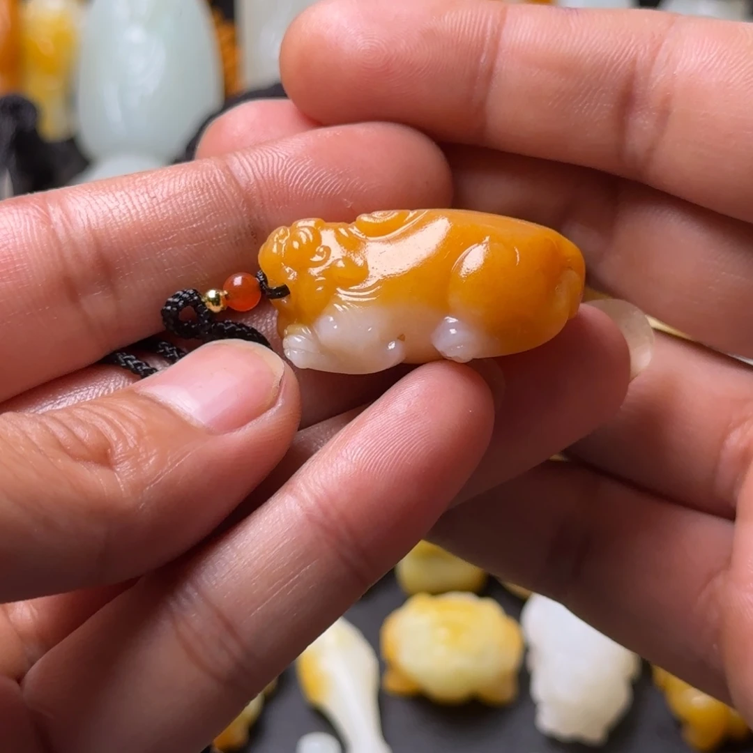 和田玉未镶嵌吊坠(不含链)