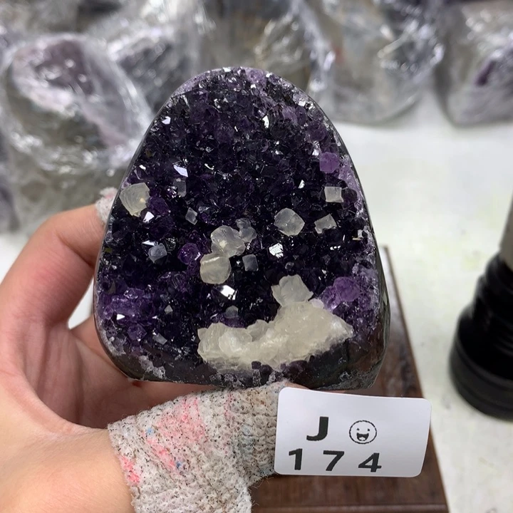 水晶大型摆件（非配饰）未镶嵌