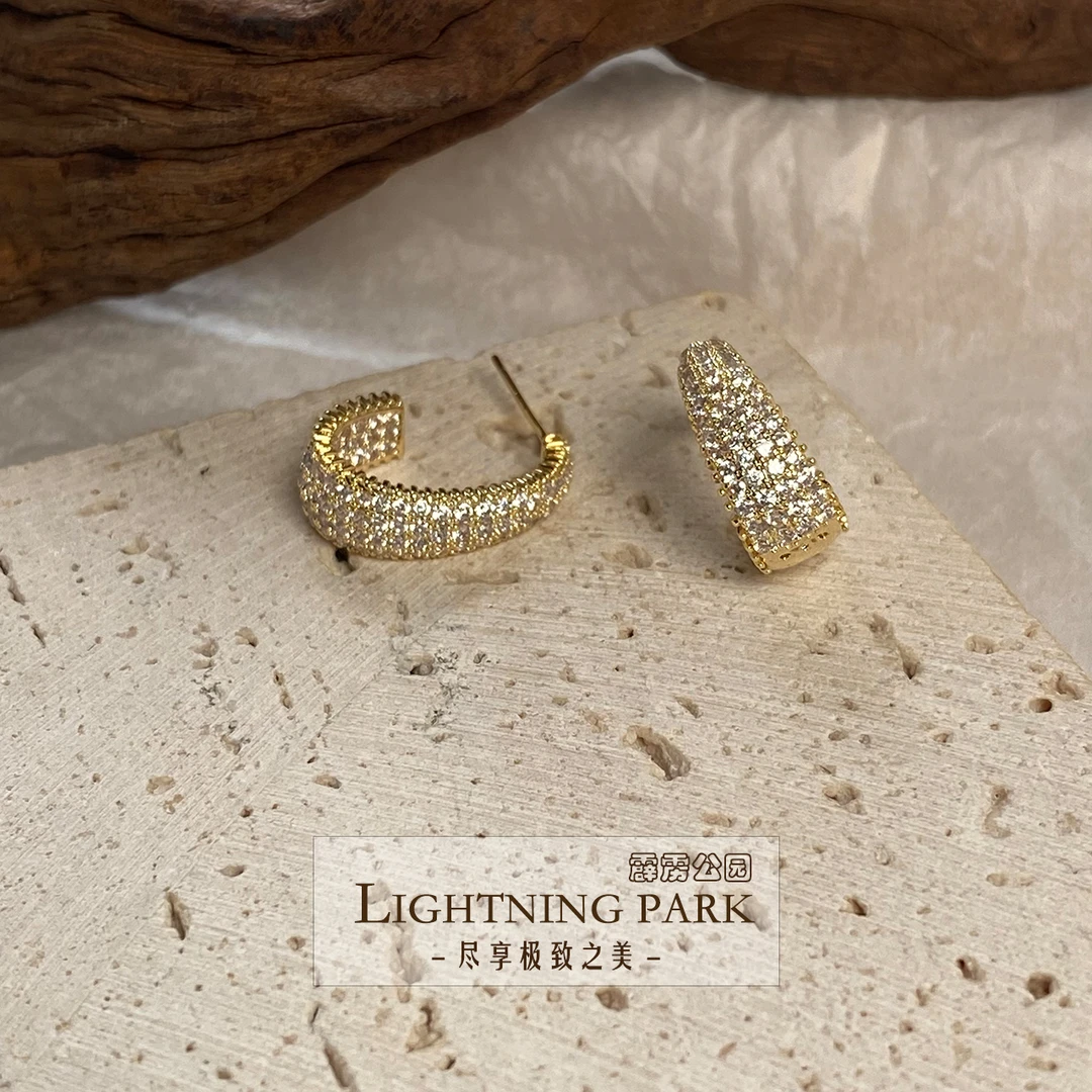 铜合金合成锆石耳饰 1020★【一滴泪】设计师耳钉