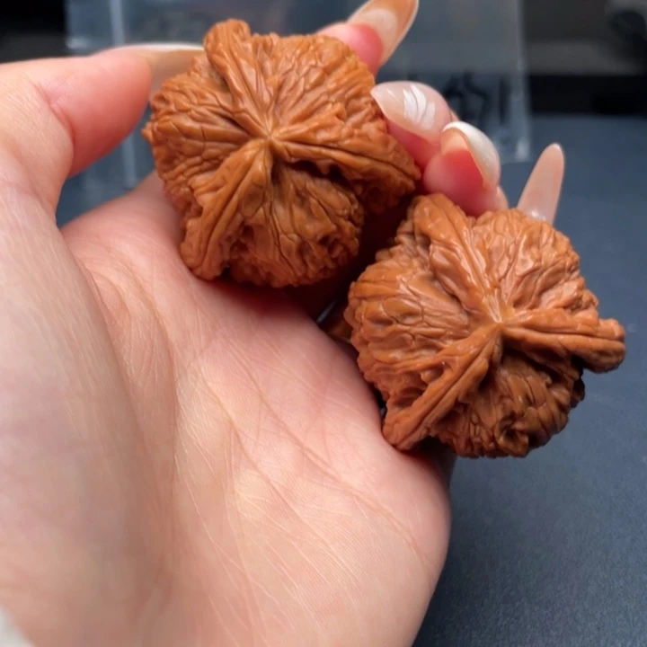 胖***海文玩核桃吊坠白狮子