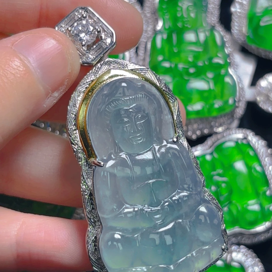 翡翠颈饰未镶嵌观音