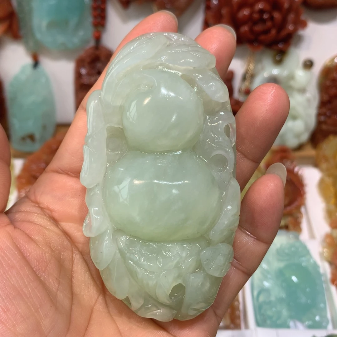 蛇纹石玉未镶嵌颈饰