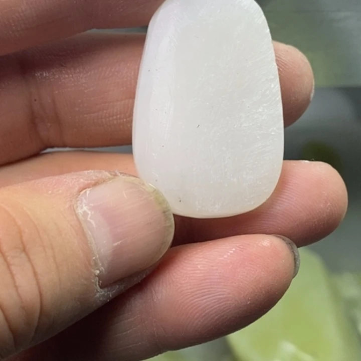 c***~和田玉未镶嵌颈饰