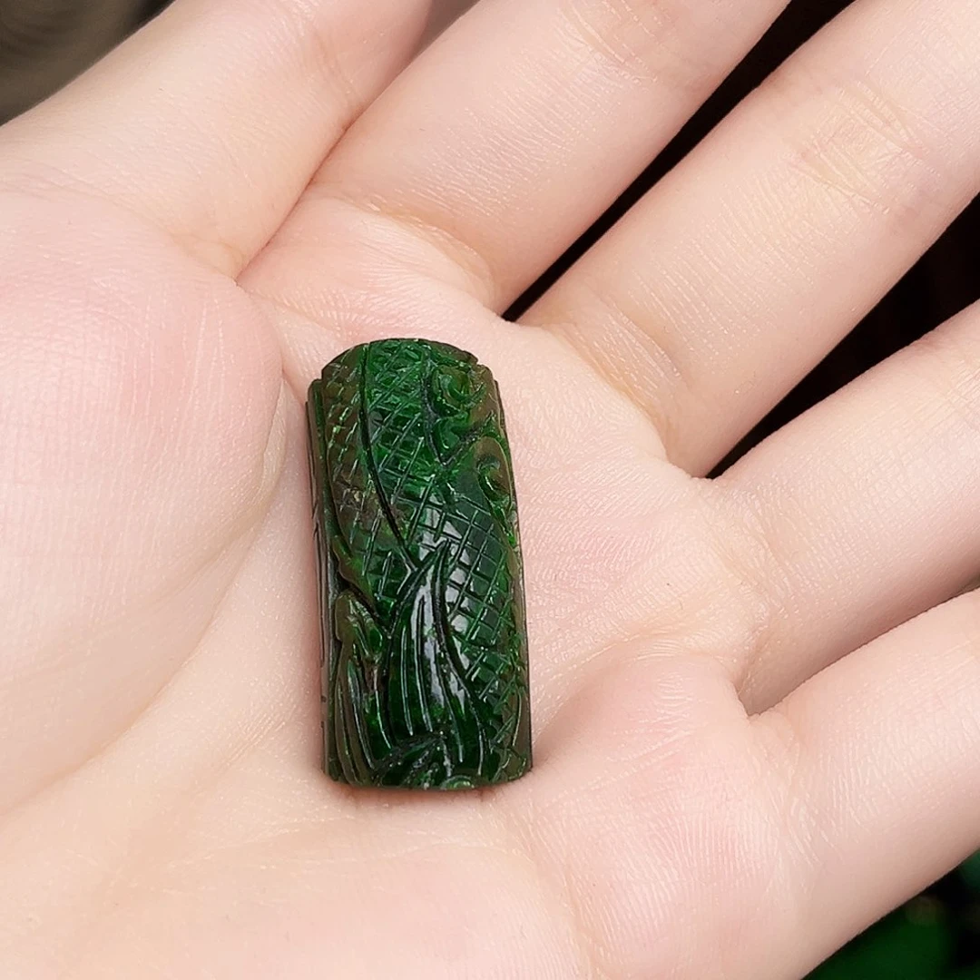 颈饰未镶嵌翡翠多样性