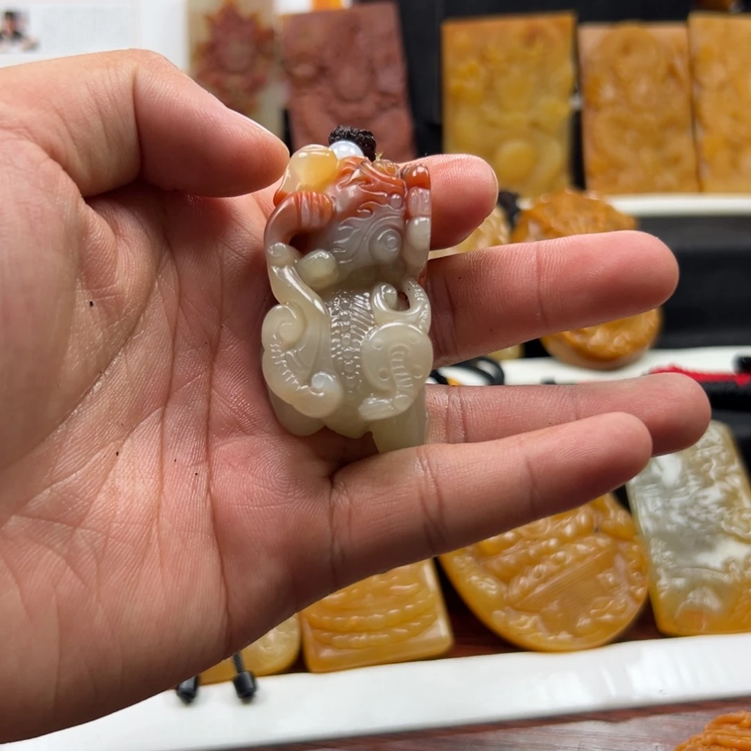 石英质玉（黄龙玉）未镶嵌多样性发货，发其一