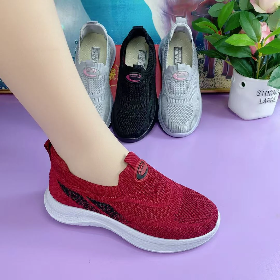 时尚休闲鞋休闲鞋平跟休闲风夏季注压春季妈妈鞋软底网面