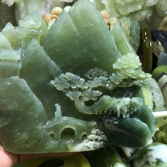 未镶嵌岫玉摆件268