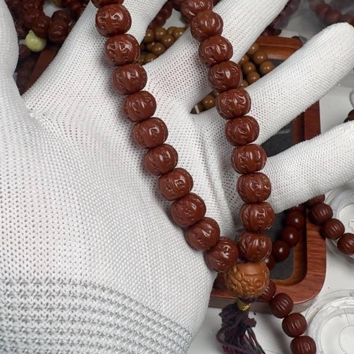 凯***吊坠猴头核桃玉华八棱