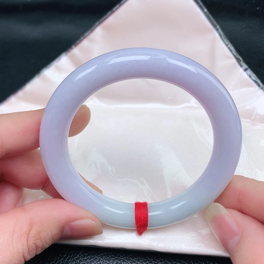 未镶嵌手镯（圆镯）翡翠天然