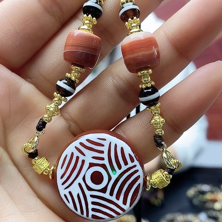 玛瑙/玉髓合金颈饰