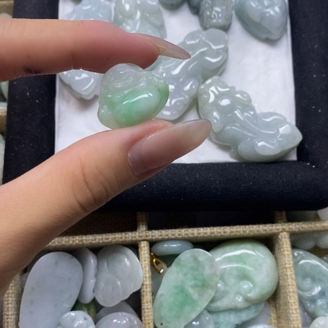 翡翠未镶嵌颈饰缅甸Ａ货翡翠