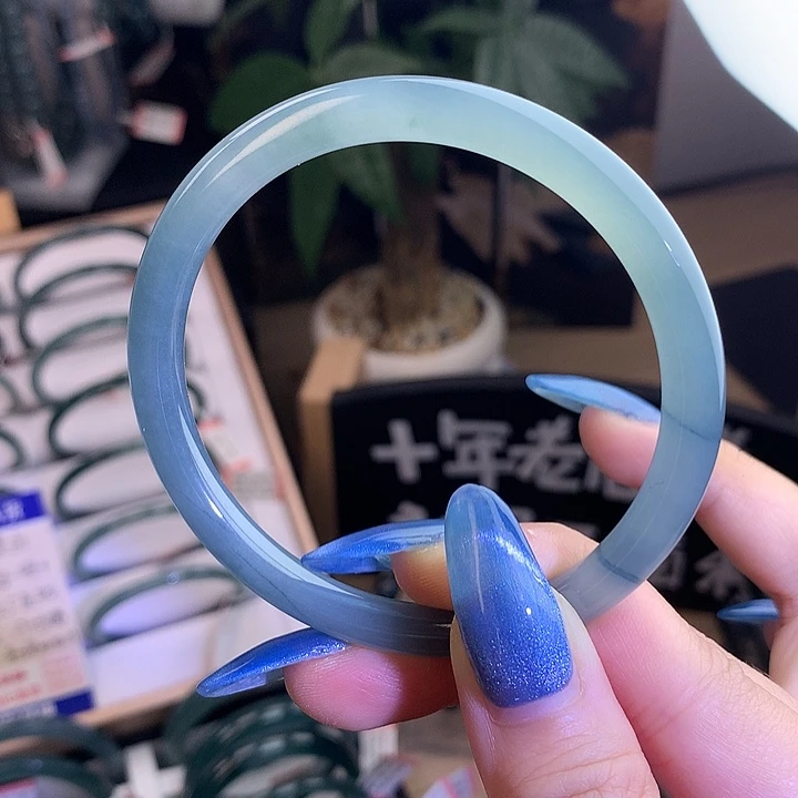 翡翠手镯未镶嵌57-58圈口卡7