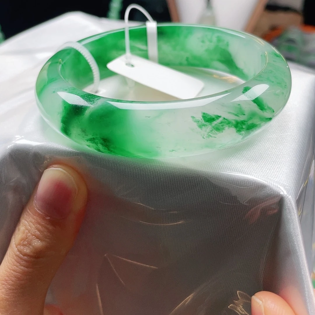 石英质玉未镶嵌手镯58