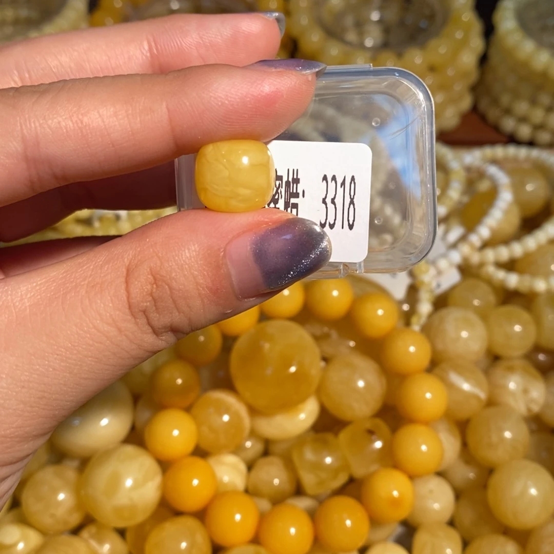 琥珀未镶嵌珠宝奇石3318
