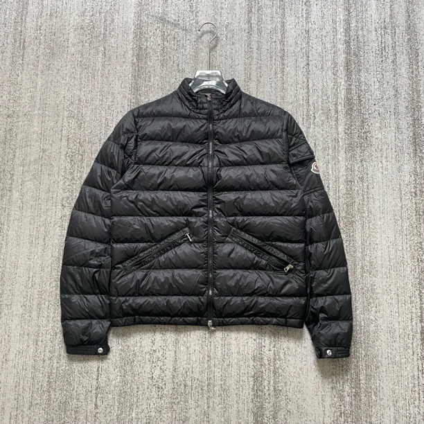 99新 MONCLER 薄款羽绒服外套/尺码3#2889