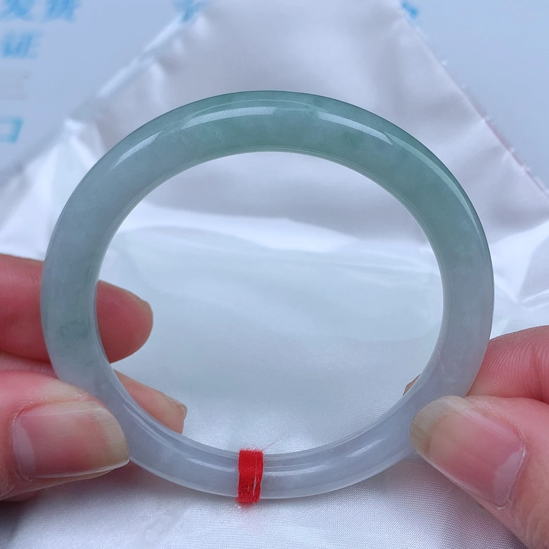 翡翠手镯（圆镯）未镶嵌