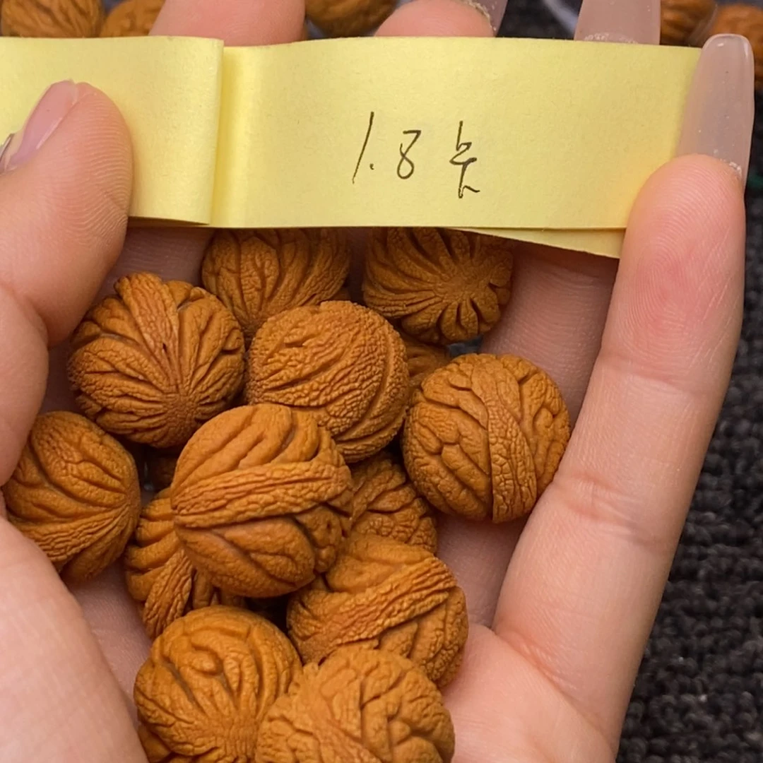 秦岭山脉龙纹桃核 14