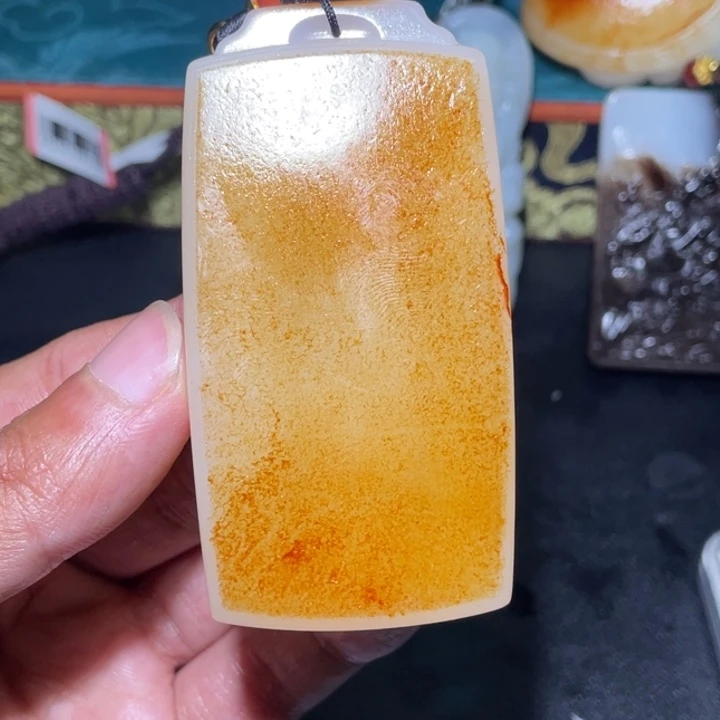 和田玉未镶嵌颈饰J