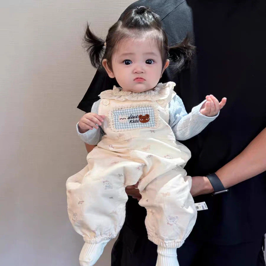 小月龄宝宝秋装套装超萌韩系婴幼儿背带裤打底两件套秋款外出服潮