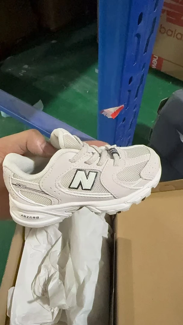New Balance 鞋子系列 IZ530SC1