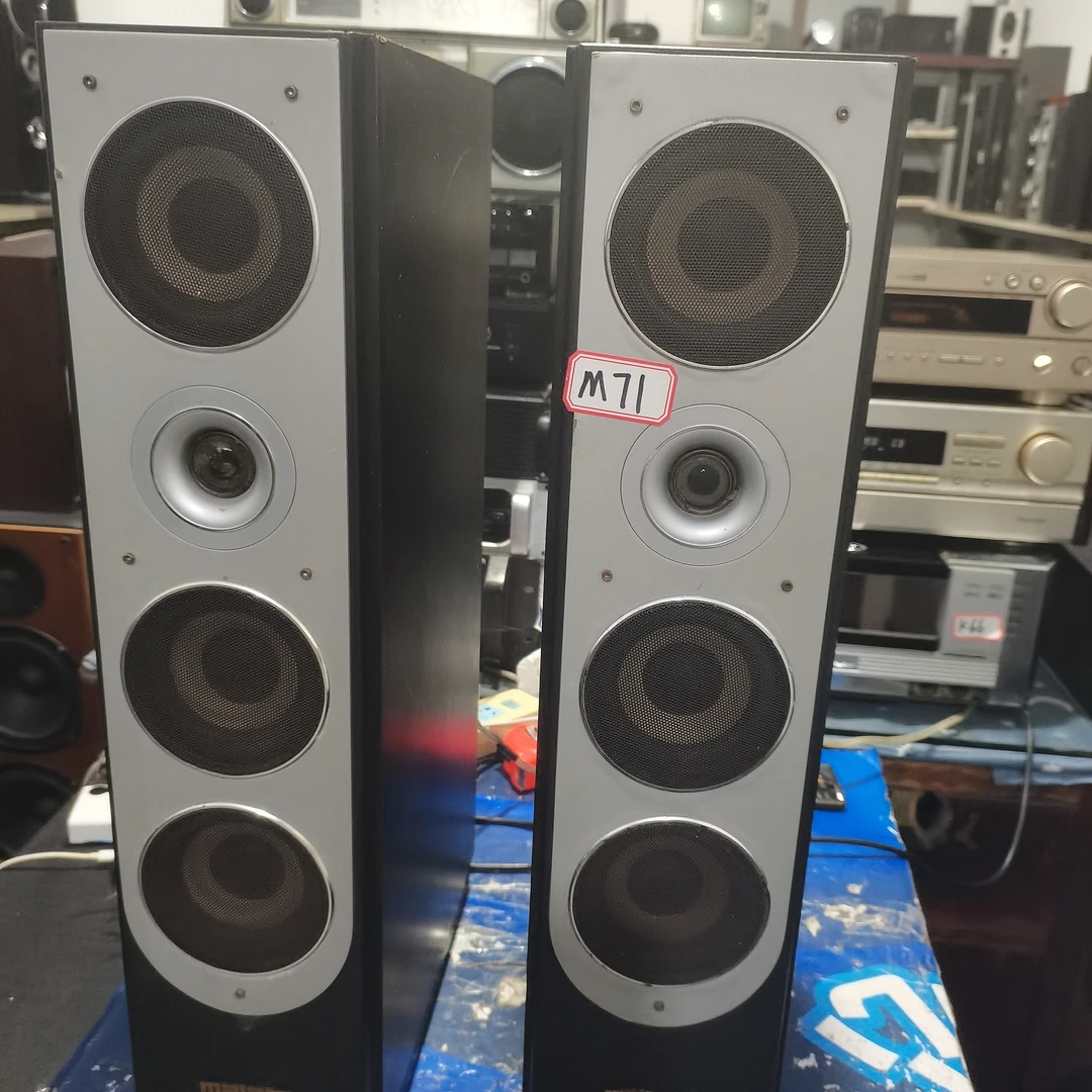 M71号书架音响一对 八寸三分频 运费自理