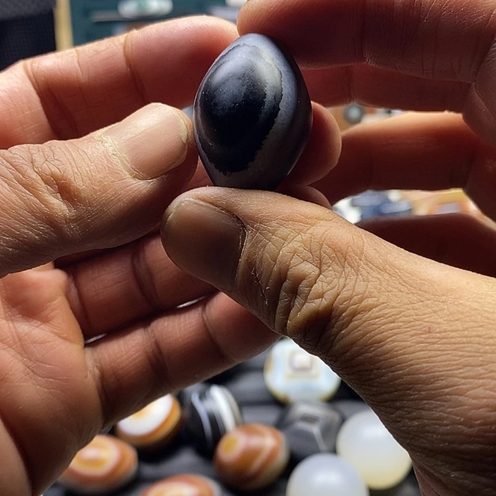 未镶嵌颈饰玛瑙/玉髓