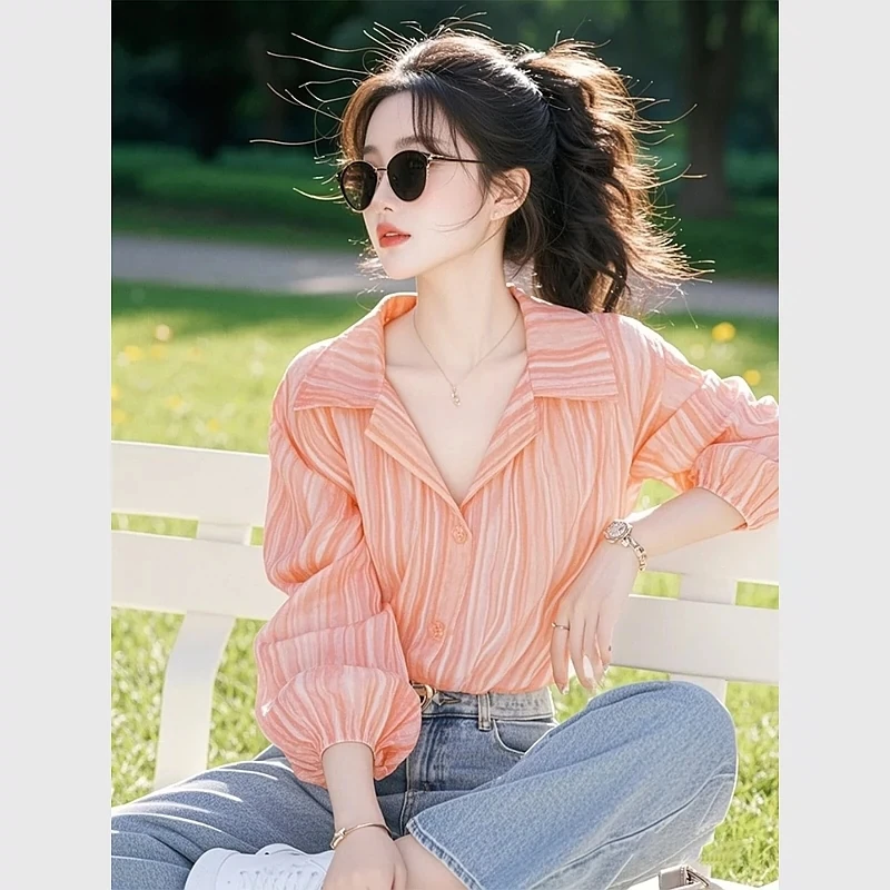 2025早春季新款漂亮小衫超好看独特漂亮减龄粉色条纹泡泡袖衬衫女