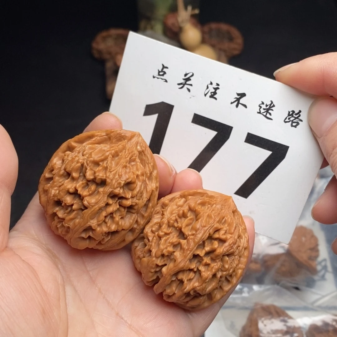 把件文玩核桃41玉麒麟
