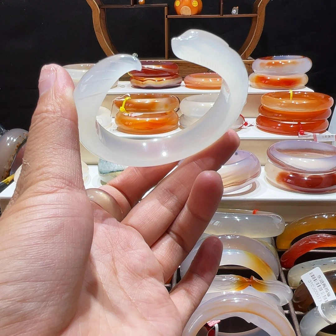 玛瑙/玉髓未镶嵌手镯