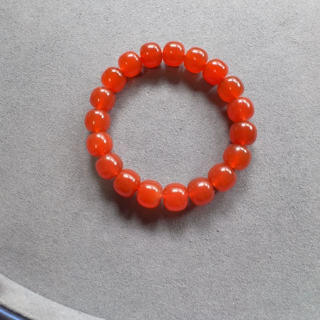 所***得南红玛瑙未镶嵌颈饰