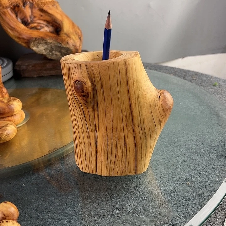 崖柏虎皮纹笔筒老料