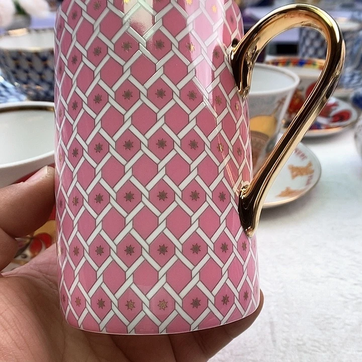花*?一杯一碟全新全品