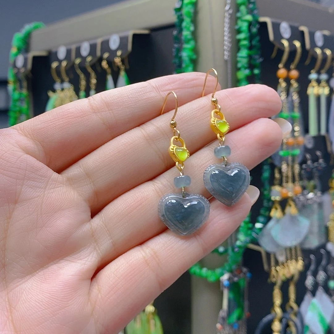 未镶嵌翡翠耳饰翡翠