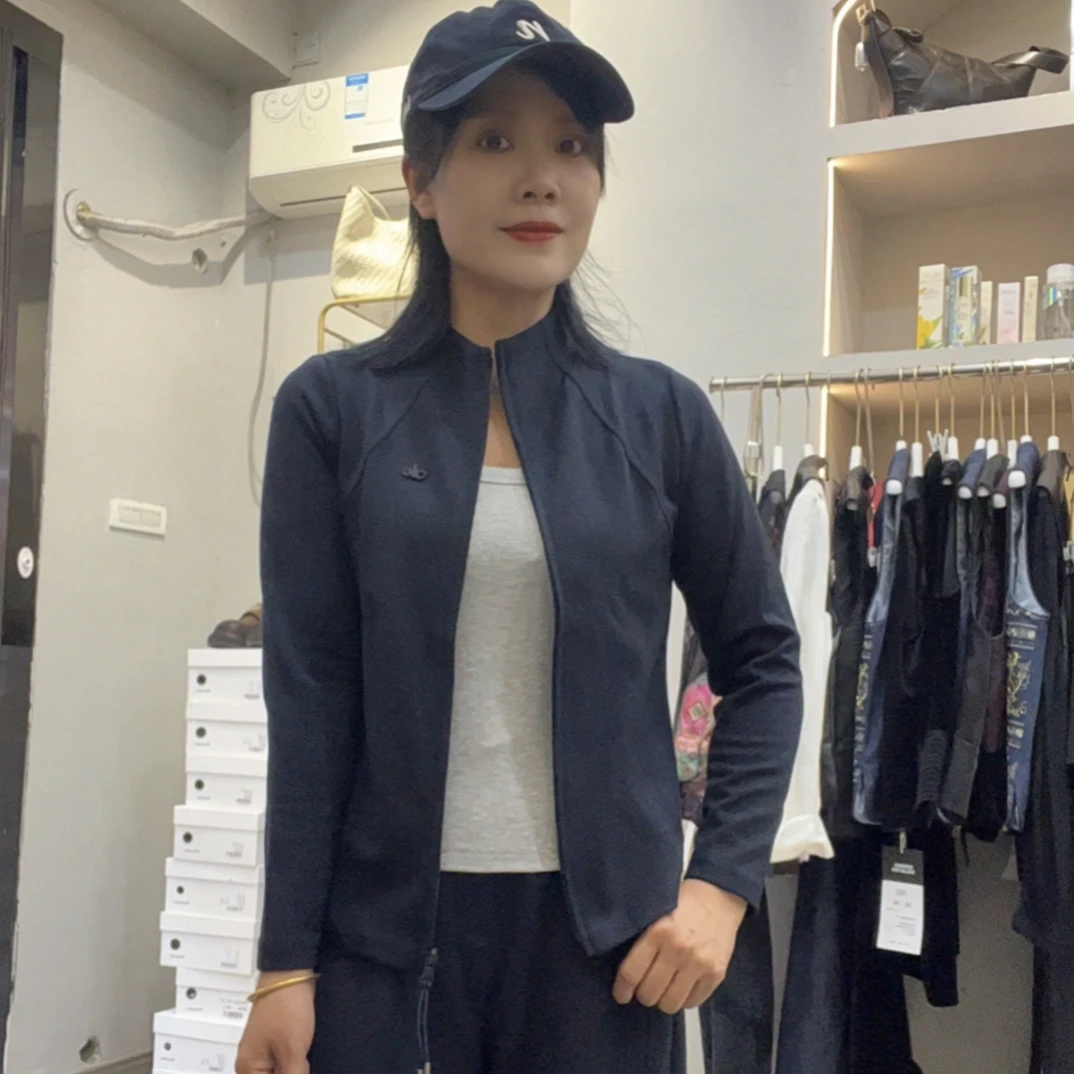 2025秋款小蛮腰果冻棉外套