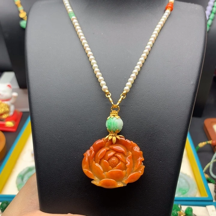 翡翠未镶嵌颈饰红翡花