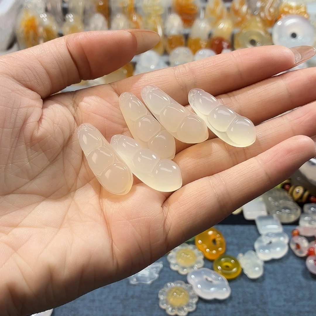 玛瑙/玉髓未镶嵌颈饰