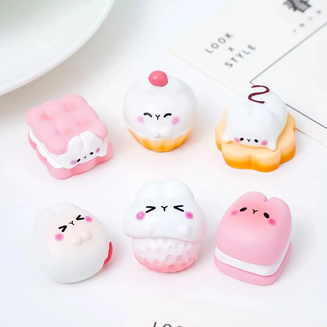 可爱烘焙夹心饼干马卡龙兔兔蛋糕甜品食玩 diy装饰品挂配件小摆件