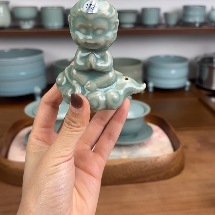 護***員编号172仿古釉香插