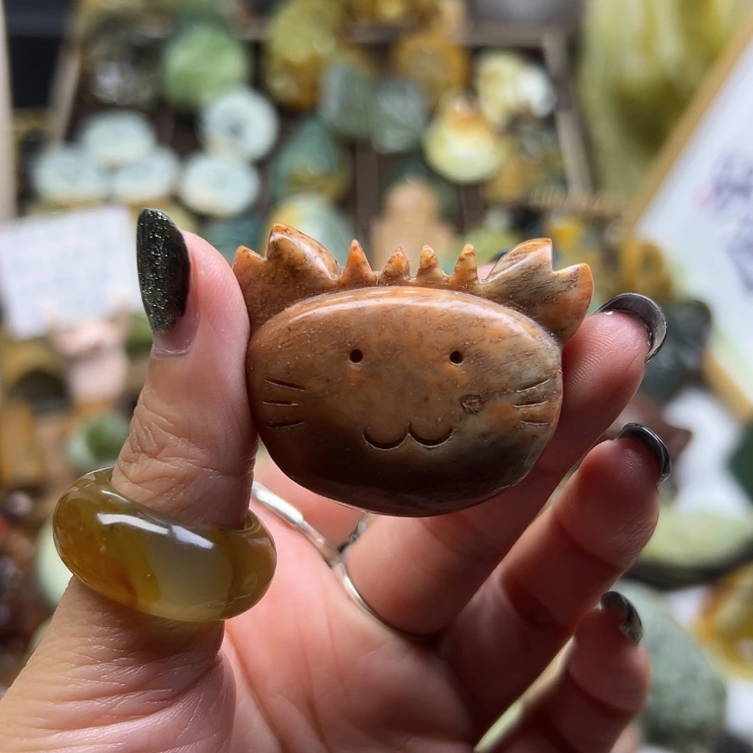 岫玉未镶嵌颈饰辽阳料媒婆猫